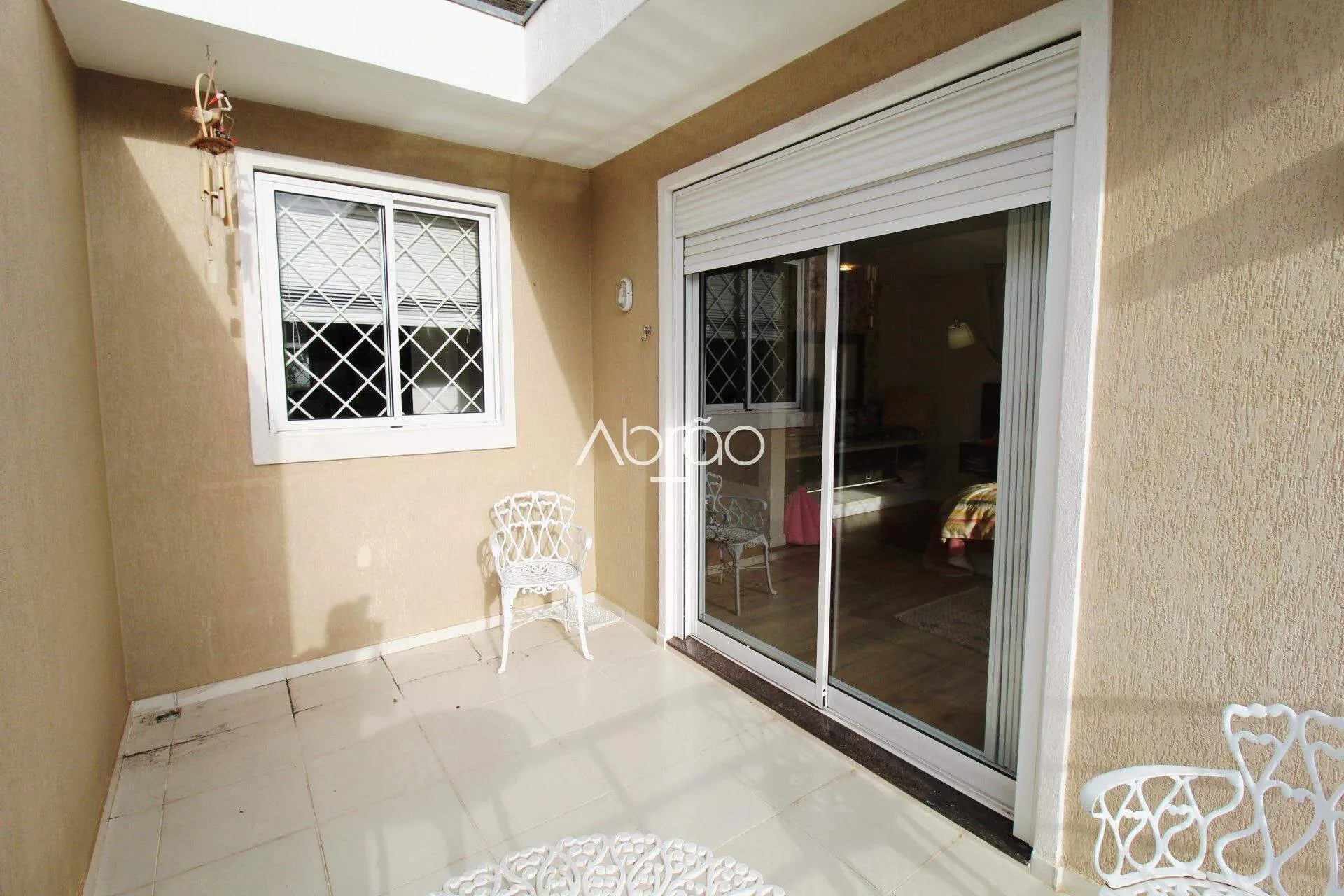 4-bedroom house with a private BBQ area — photo 26