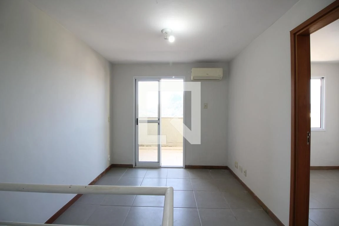Home office in a 3-bedroom apartment, 115 m² — photo 4