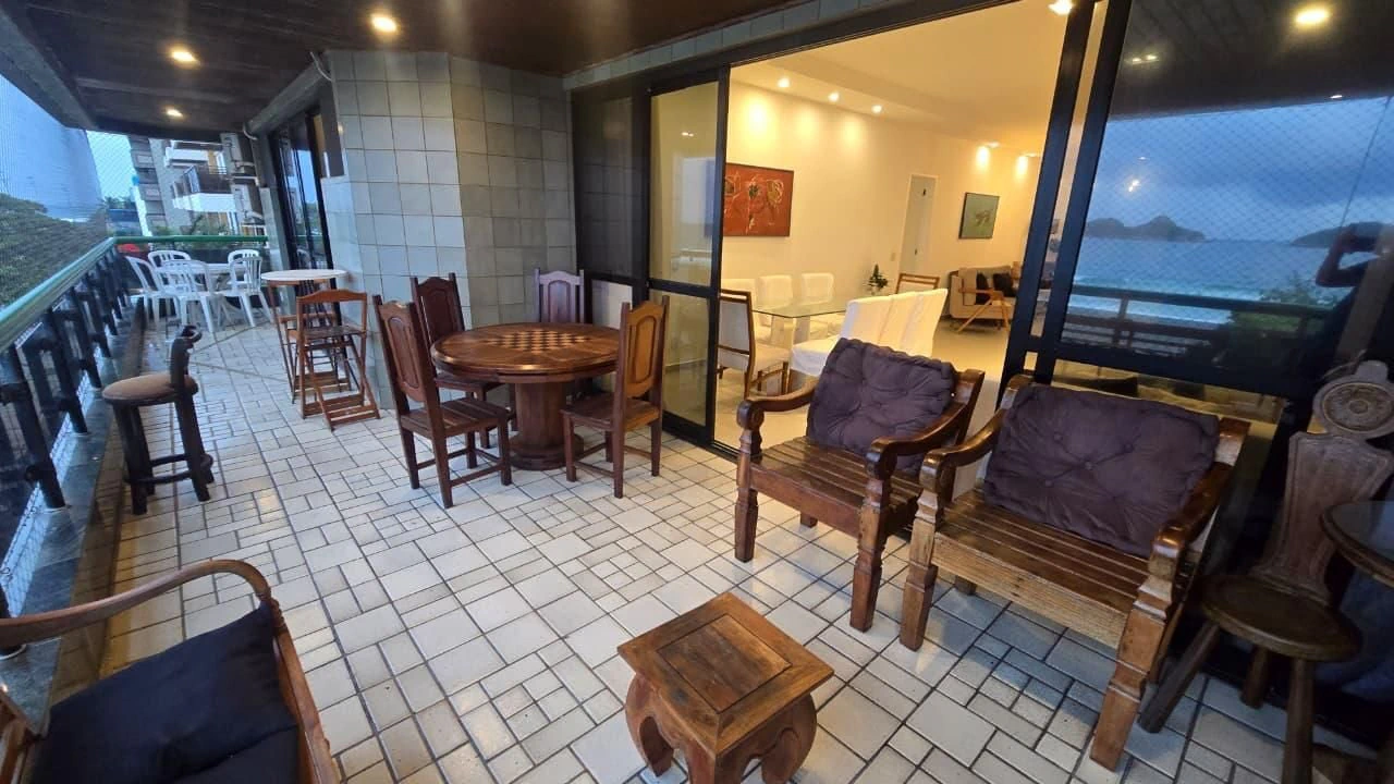 4-bedroom apartment in a building with a sauna — photo 8