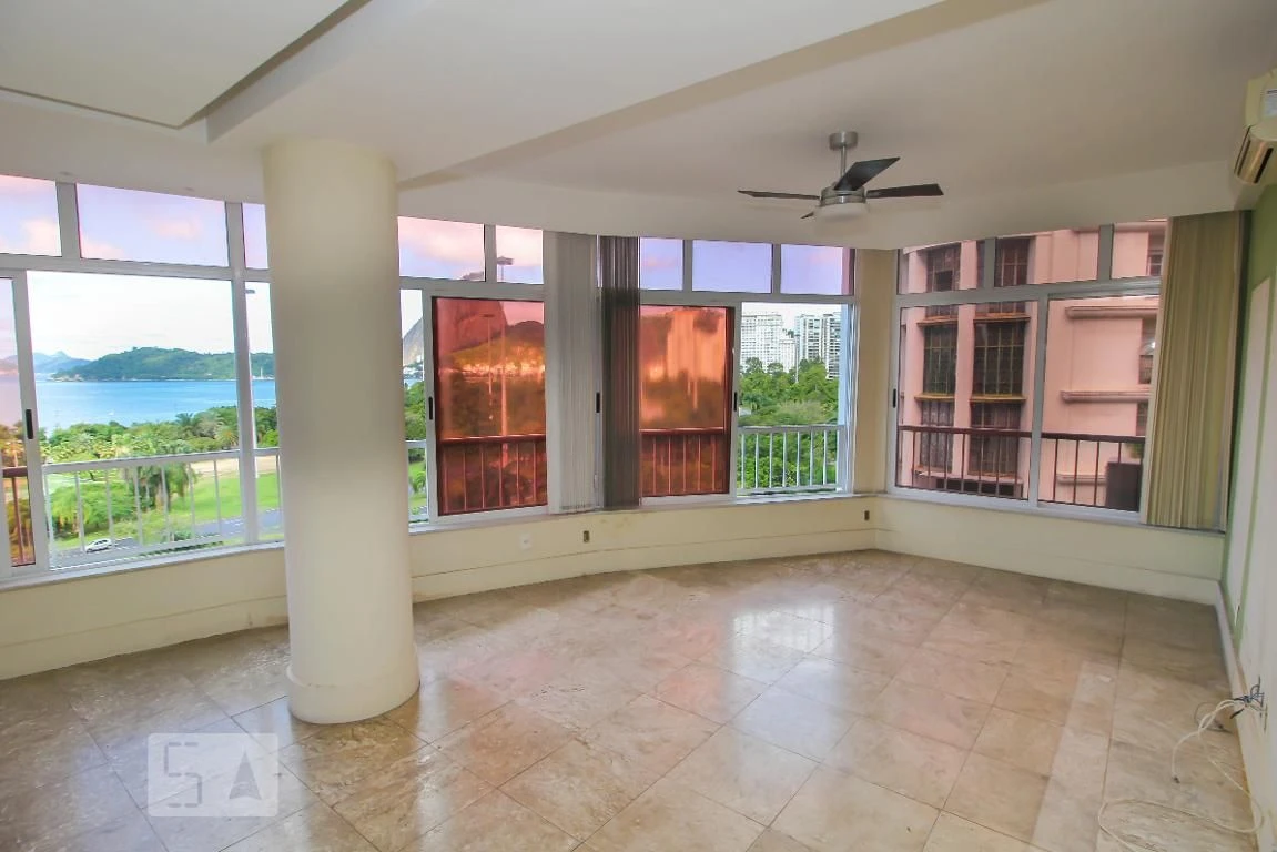 3-bedroom apartment with a home office — photo 19