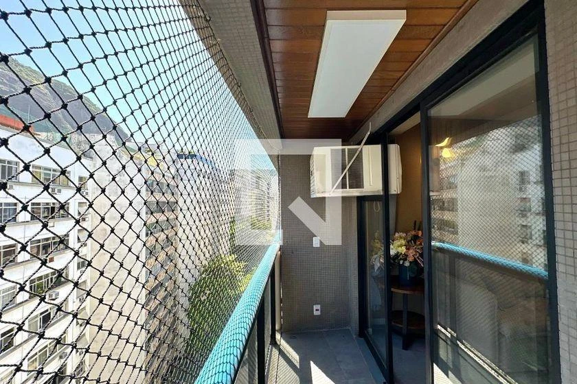 Furnished 90 m² apartment with 2 bedrooms and a pool — photo 48
