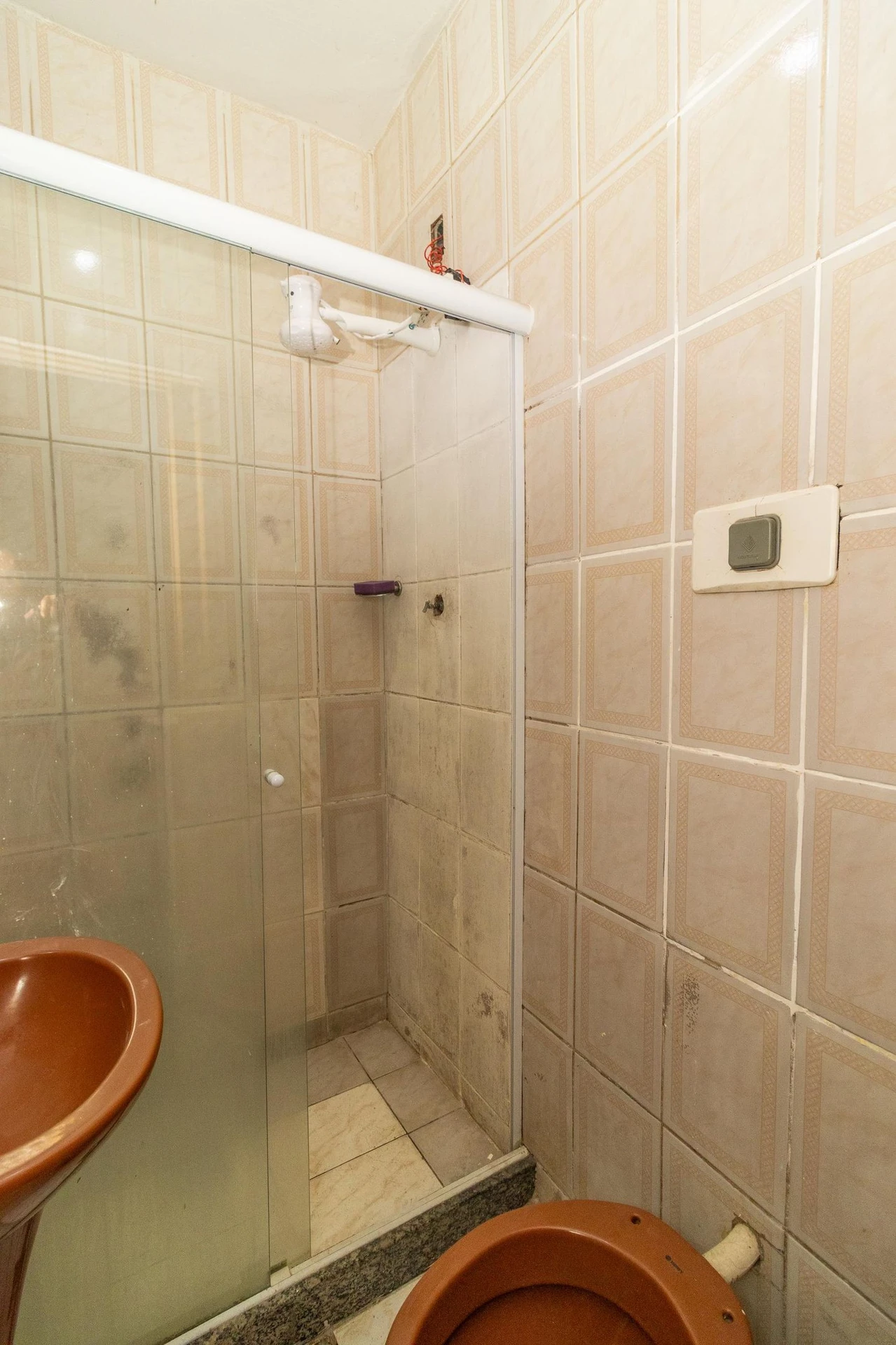 House with 2 bedrooms and an electric shower — photo 29
