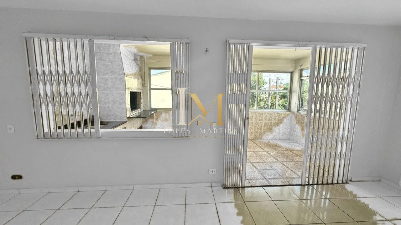 4-bedroom house with a grill on the balcony — photo 5