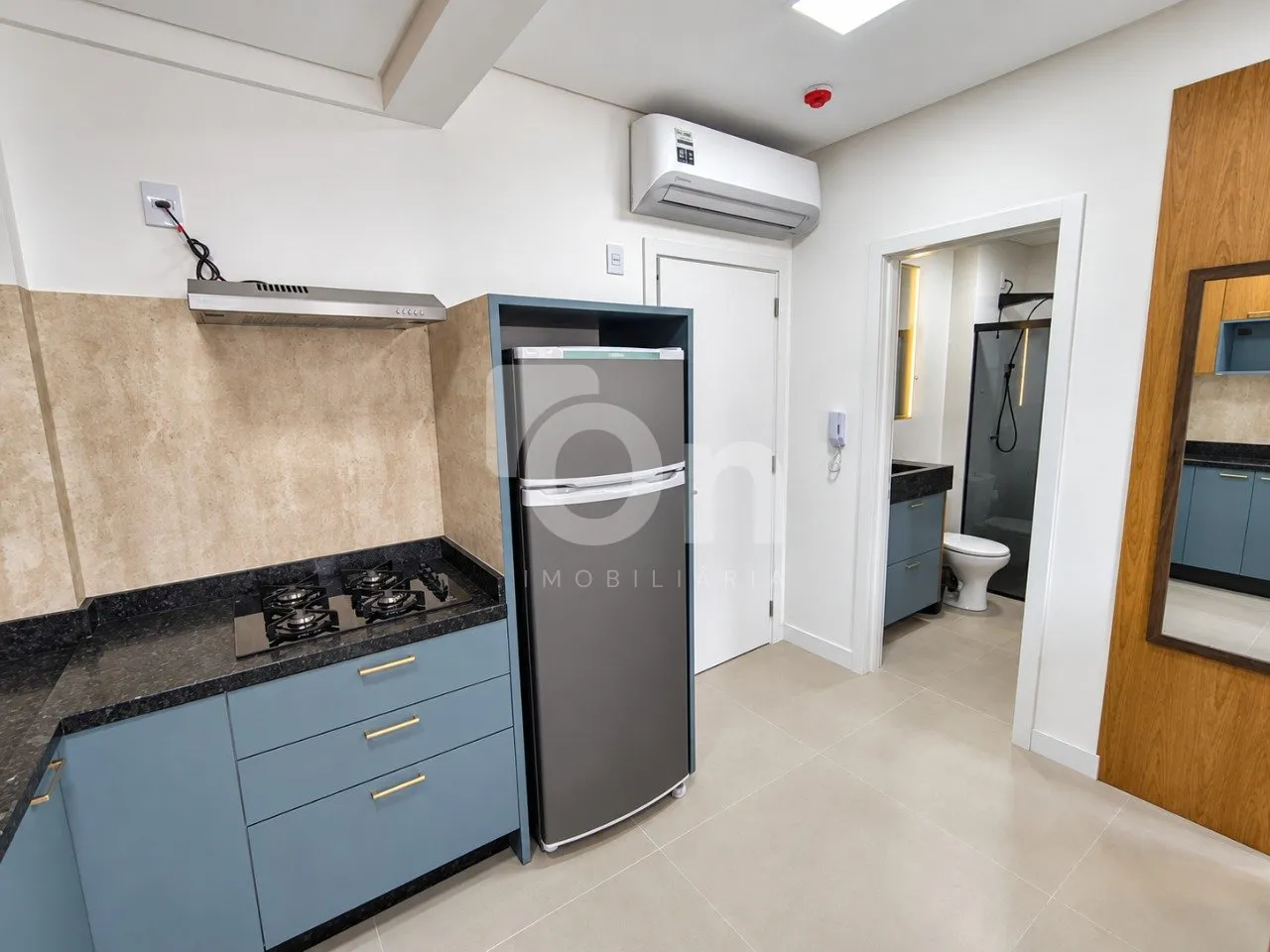 Furnished studio in a building with a gym — photo 26