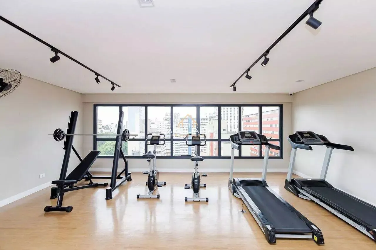 One-bedroom apartment in a building with a coworking space — photo 19