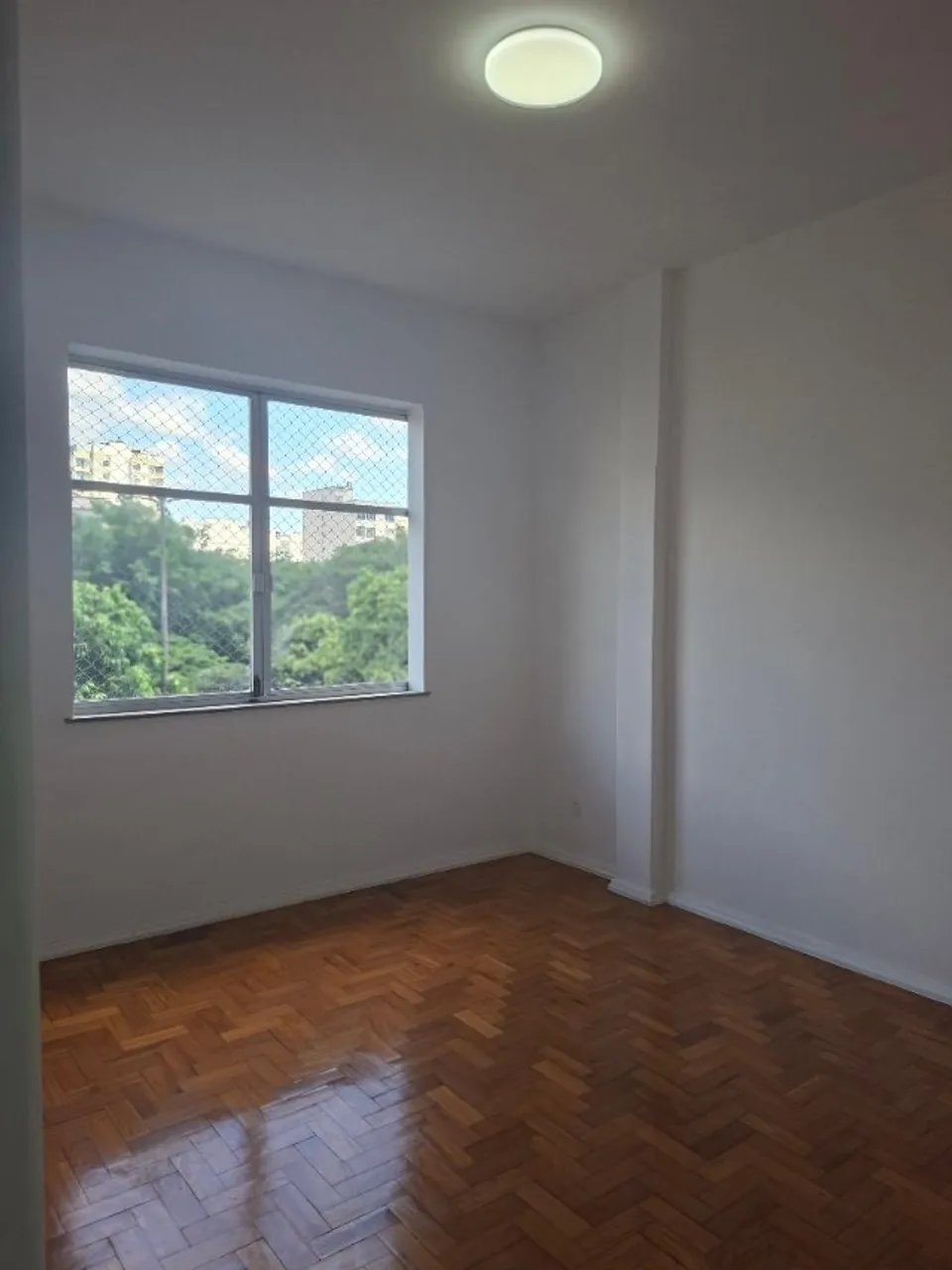 Apartamento com 2 quartos e cozinha separada — photo 3
