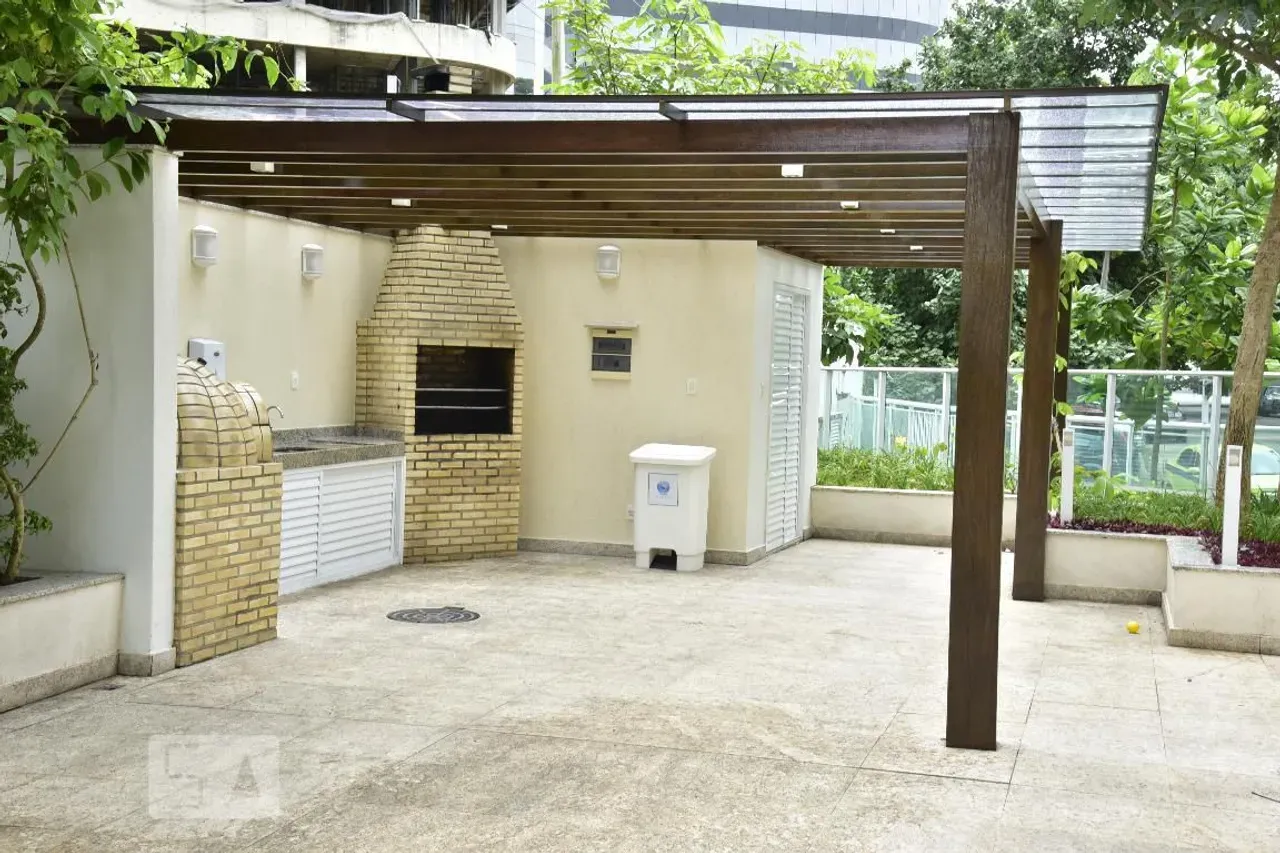 Furnished 93 m² apartment with 3 bedrooms and 1 parking — photo 59
