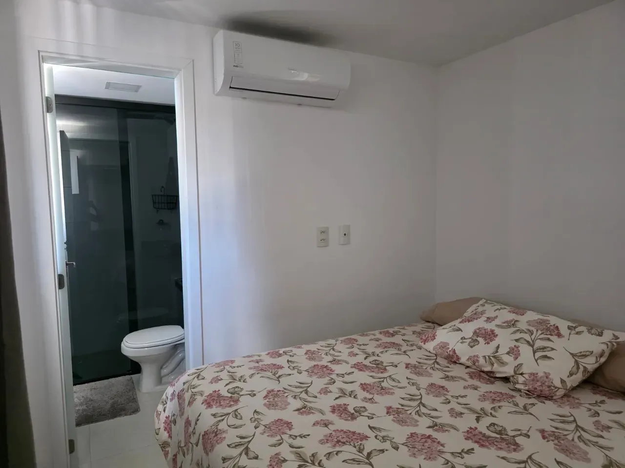 Furnished 110 m² apartment with open-plan kitchen — photo 12