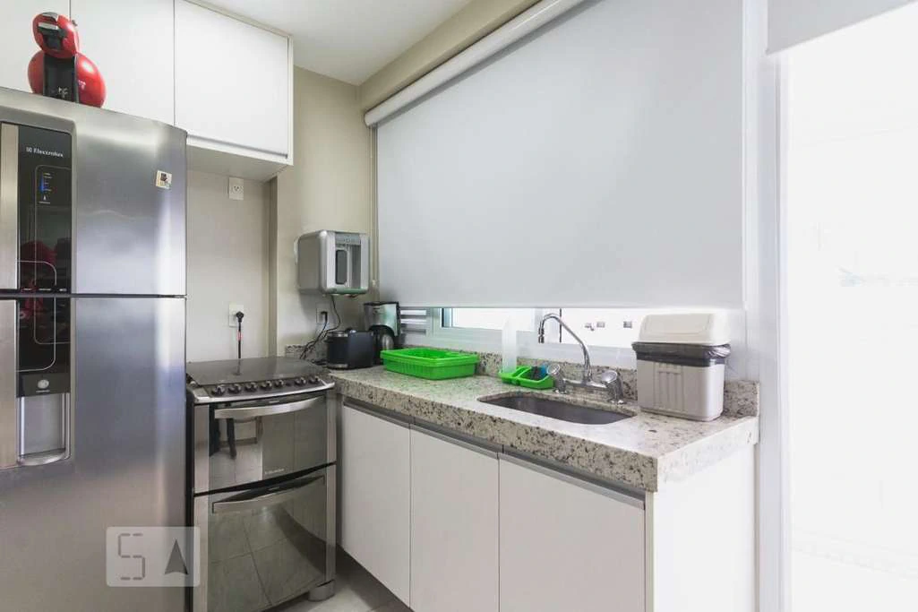 Rental apartment with 2 bedrooms and a glass balcony — photo 14