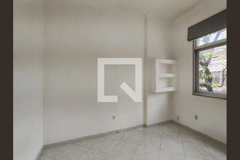 Home office in a 2-bedroom apartment, 68 m² — photo 3