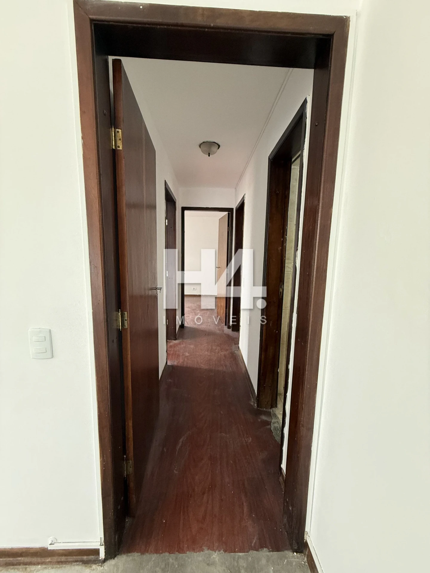 Квартира з 3 спальнями та дерев'яною підлогою або ламінатом — photo 11