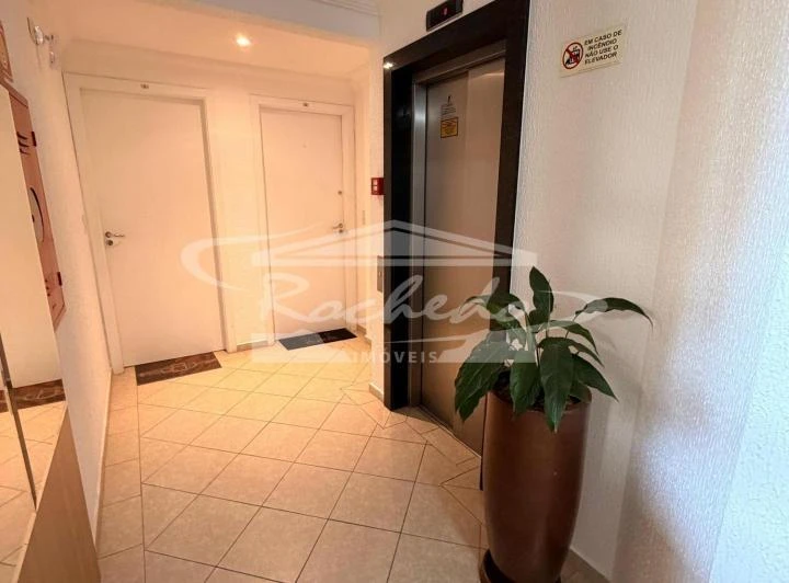Apartamento de 87 m² com 3 quartos e piso em madeira — photo 6