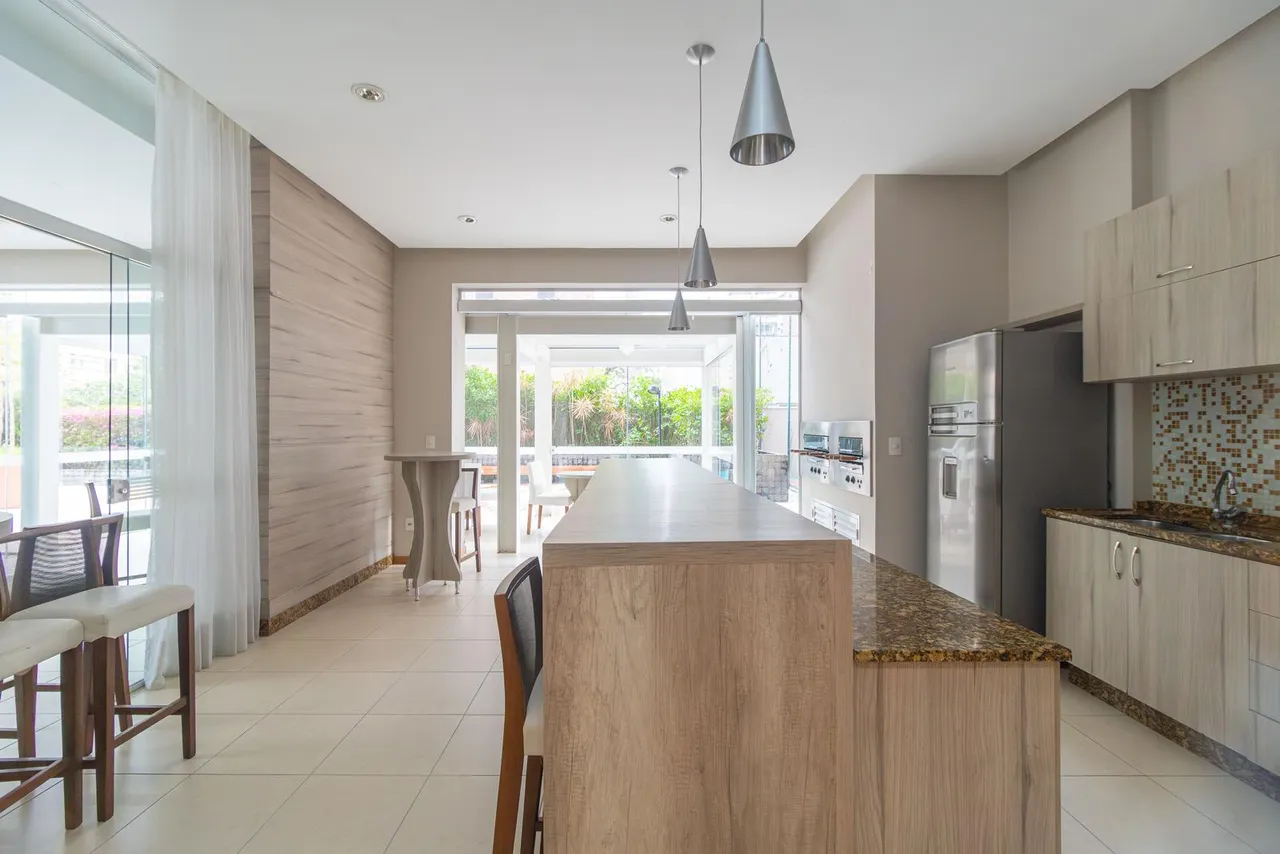 1-bedroom apartment with open-plan kitchen and 52 m² — photo 10