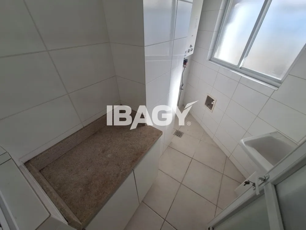 3-bedroom 196 m² apartment with 2 parking spots and balcony — photo 34