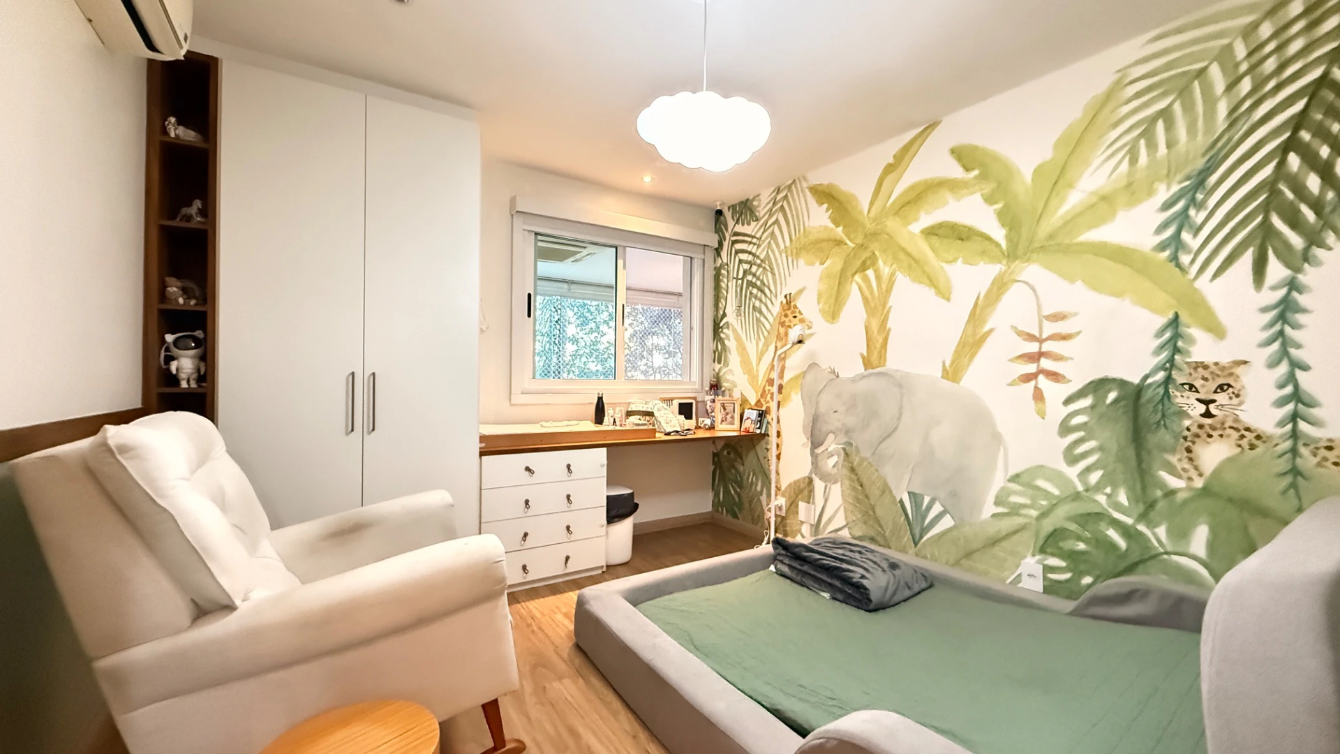 Semi furnished apartment with 130 m² and 3 bedrooms — photo 3