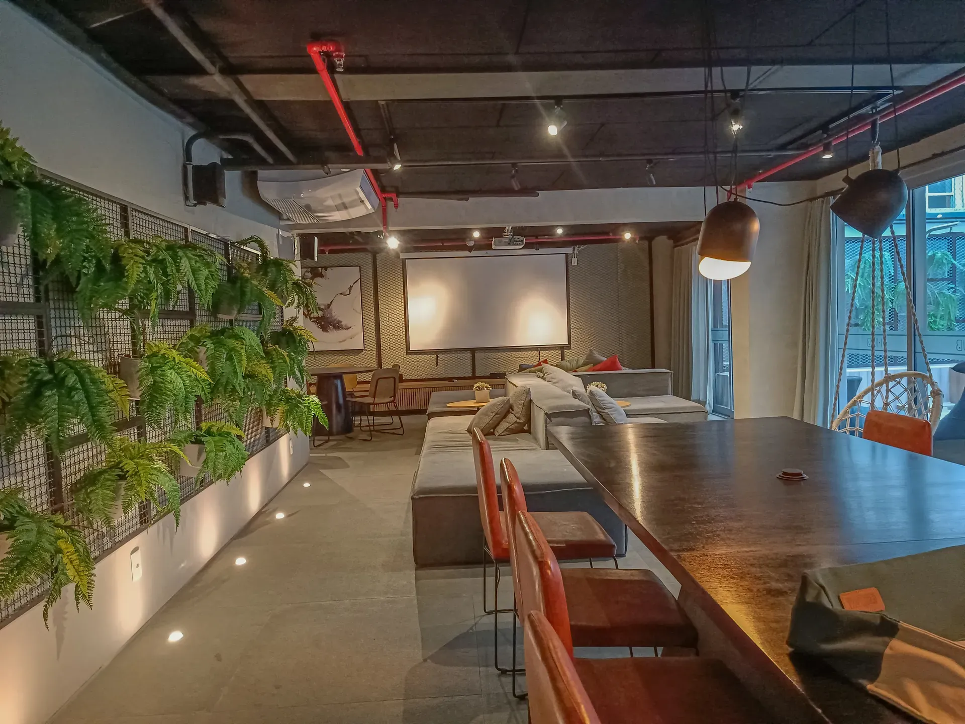 Furnished studio in a building with a coworking space — photo 27