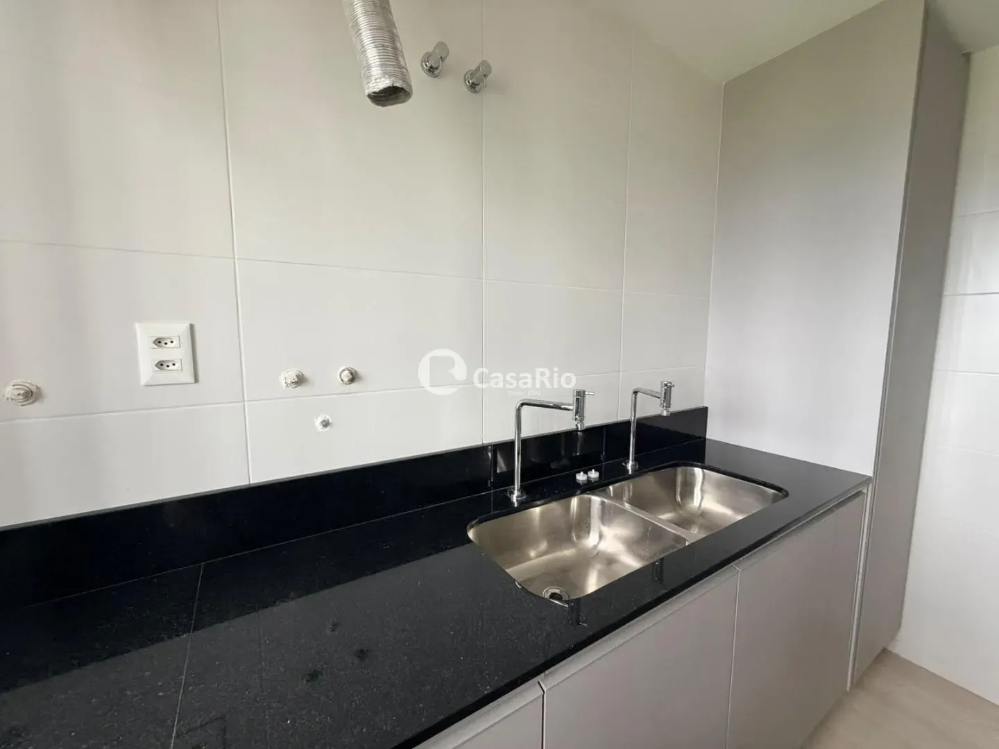 4-bedroom apartment in a building with a sauna — photo 15