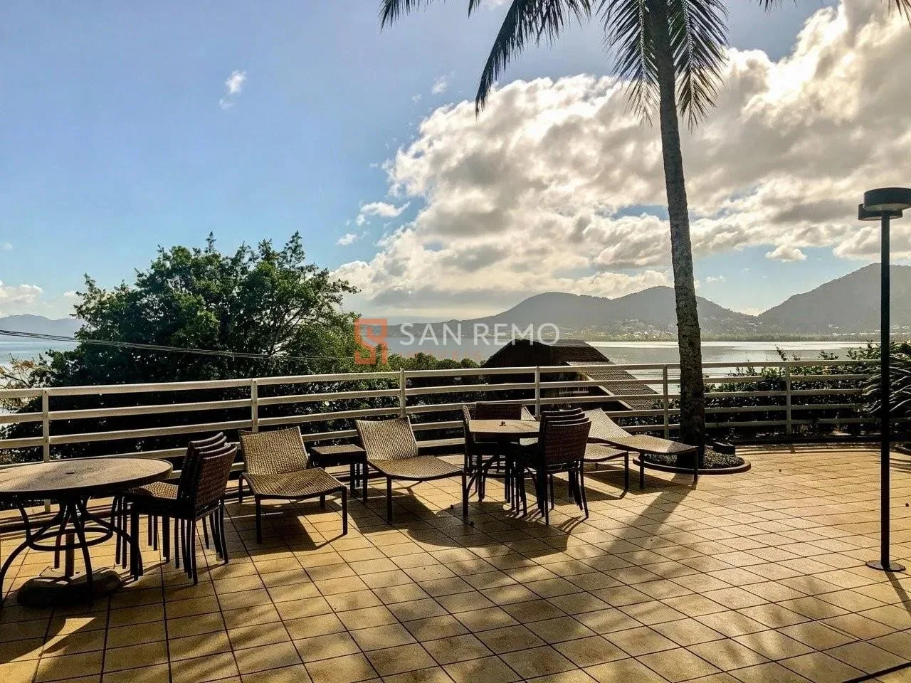 Furnished apartment, 160 m², with a grill on the balcony — photo 9