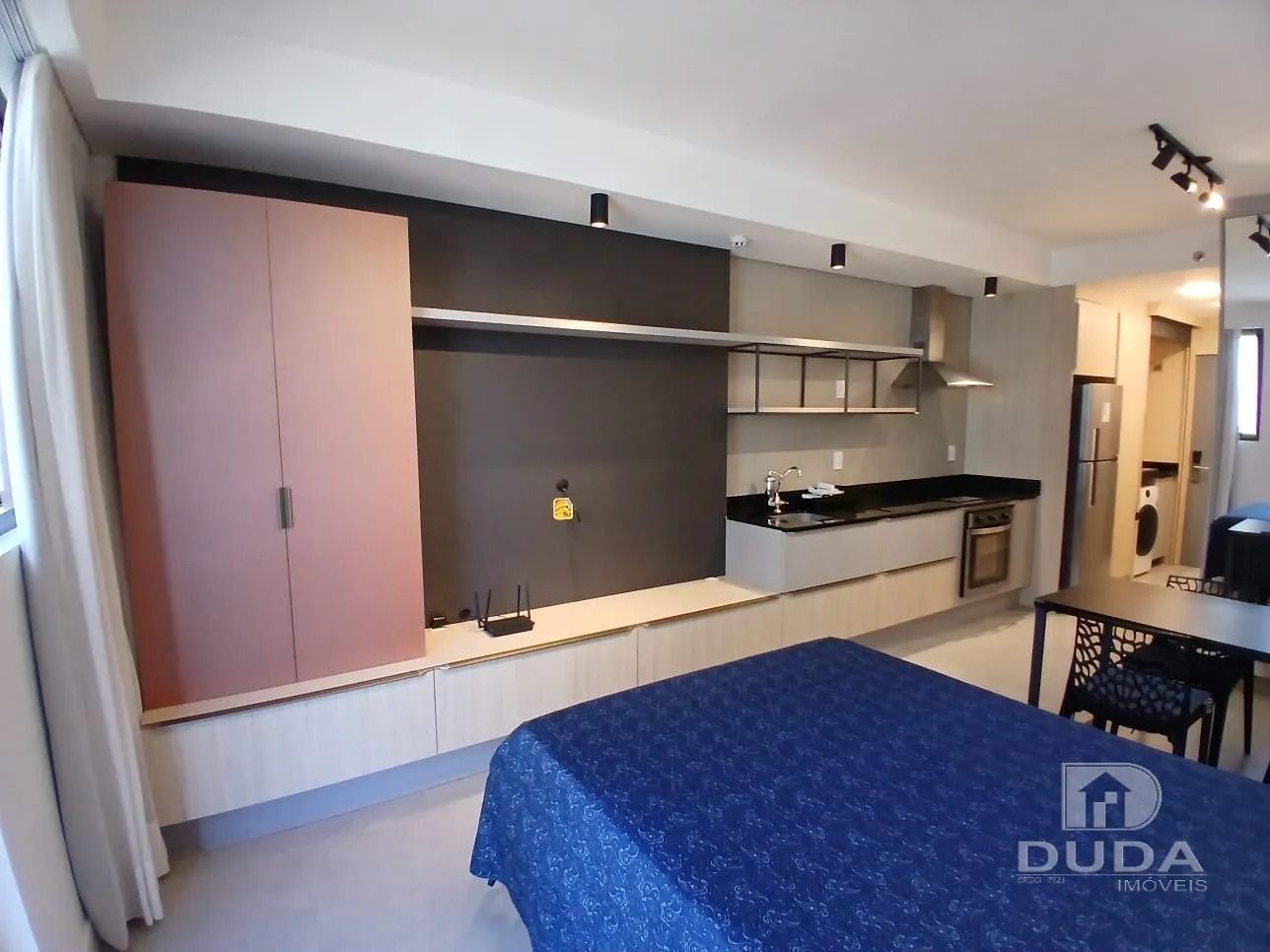 Furnished studio 33 m² with 1 bedroom and 1 bathroom — photo 9