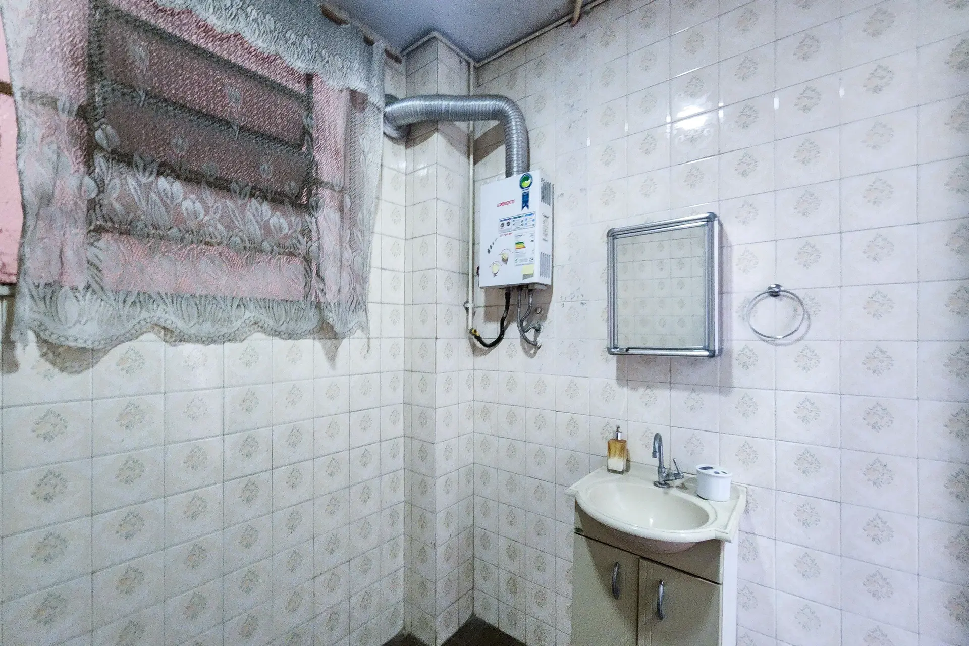 1-bedroom unfurnished apartment with 1 bathroom and parking — photo 2