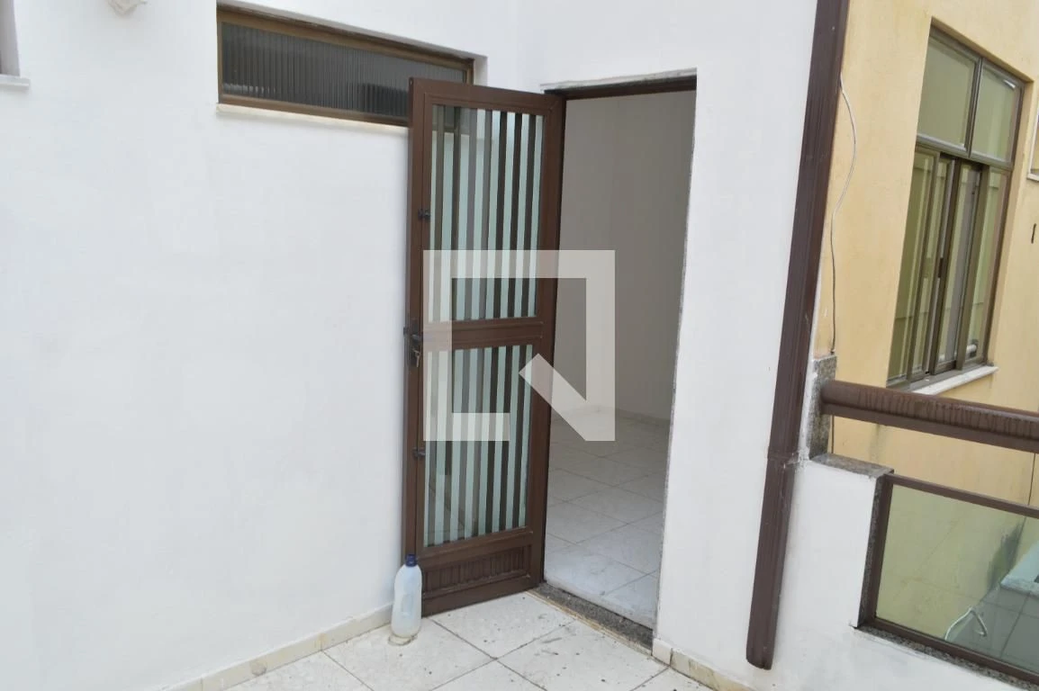 Casa de 3 dormitorios con balcón y jardín privado — photo 32