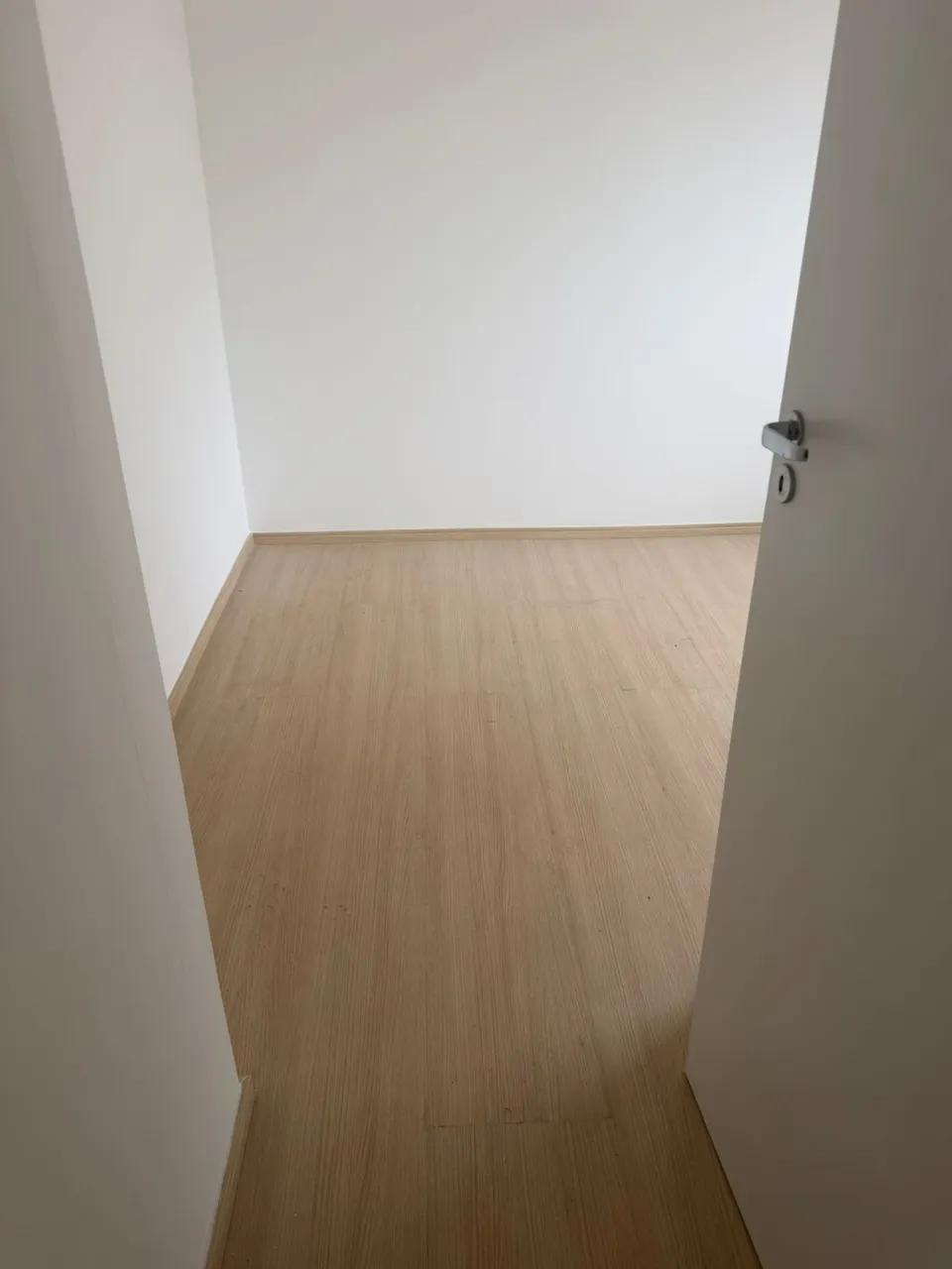 2-bedroom apartment with glass shower and parking — photo 5