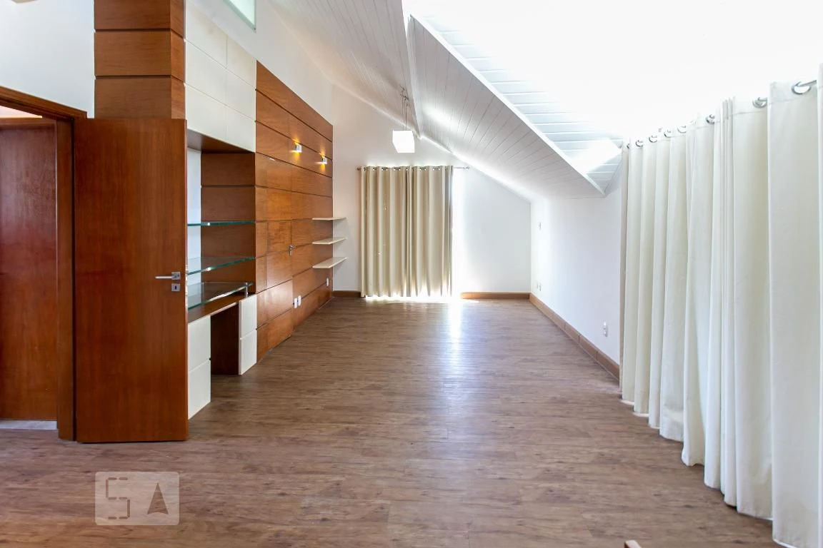 Unfurnished house with 5 en-suite bedrooms and private garden — photo 53