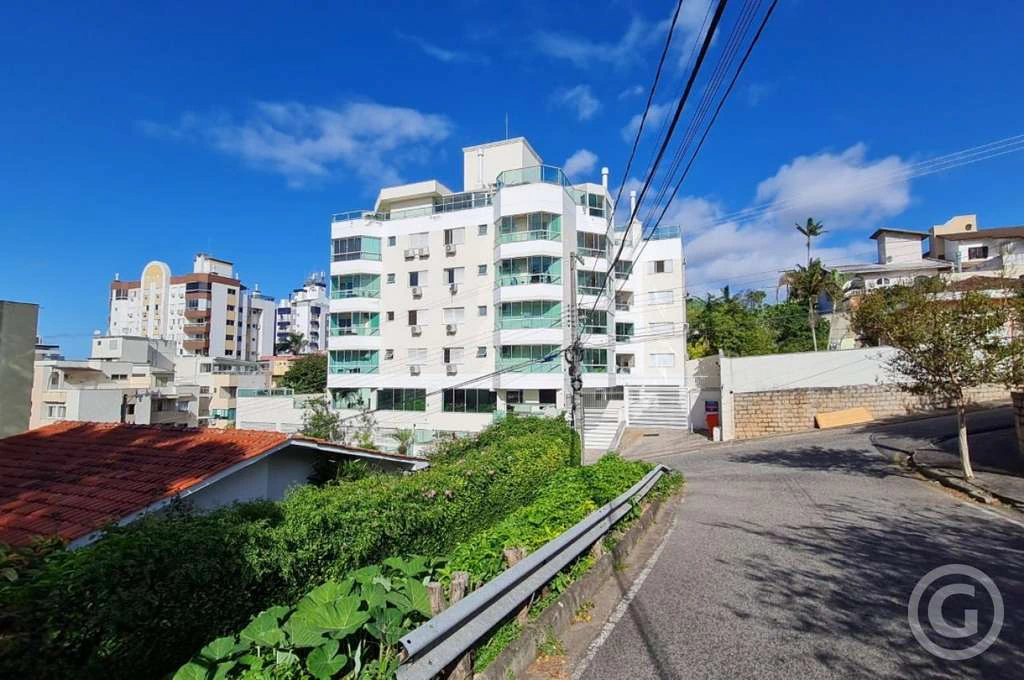 Квартира 118 м² с 4 спальнями и 2 парковочными местами — photo 4