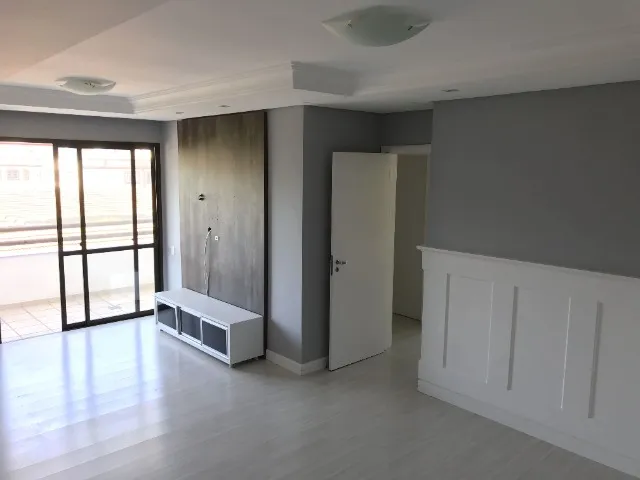 Furnished 3-bedroom, 109 m² apartment in Florianópolis