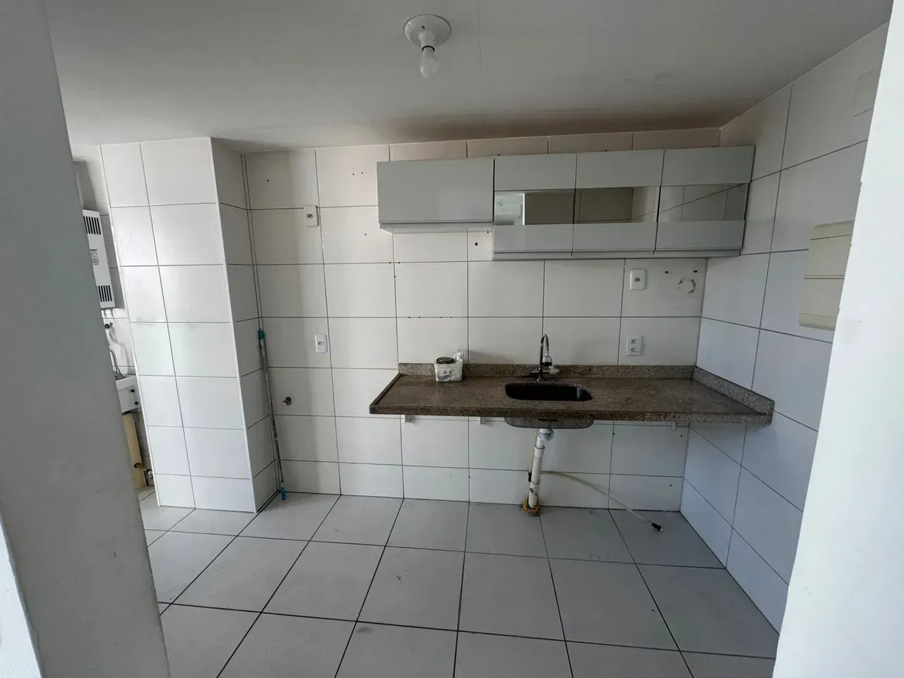 Apartment with 2 bathrooms and glass shower enclosures 61 m² — photo 4
