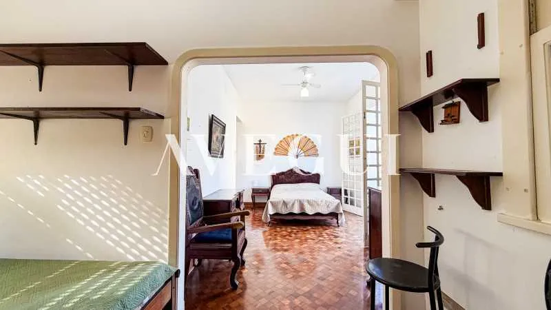 Furnished penthouse with 5 bedrooms and 3 bathrooms — photo 18
