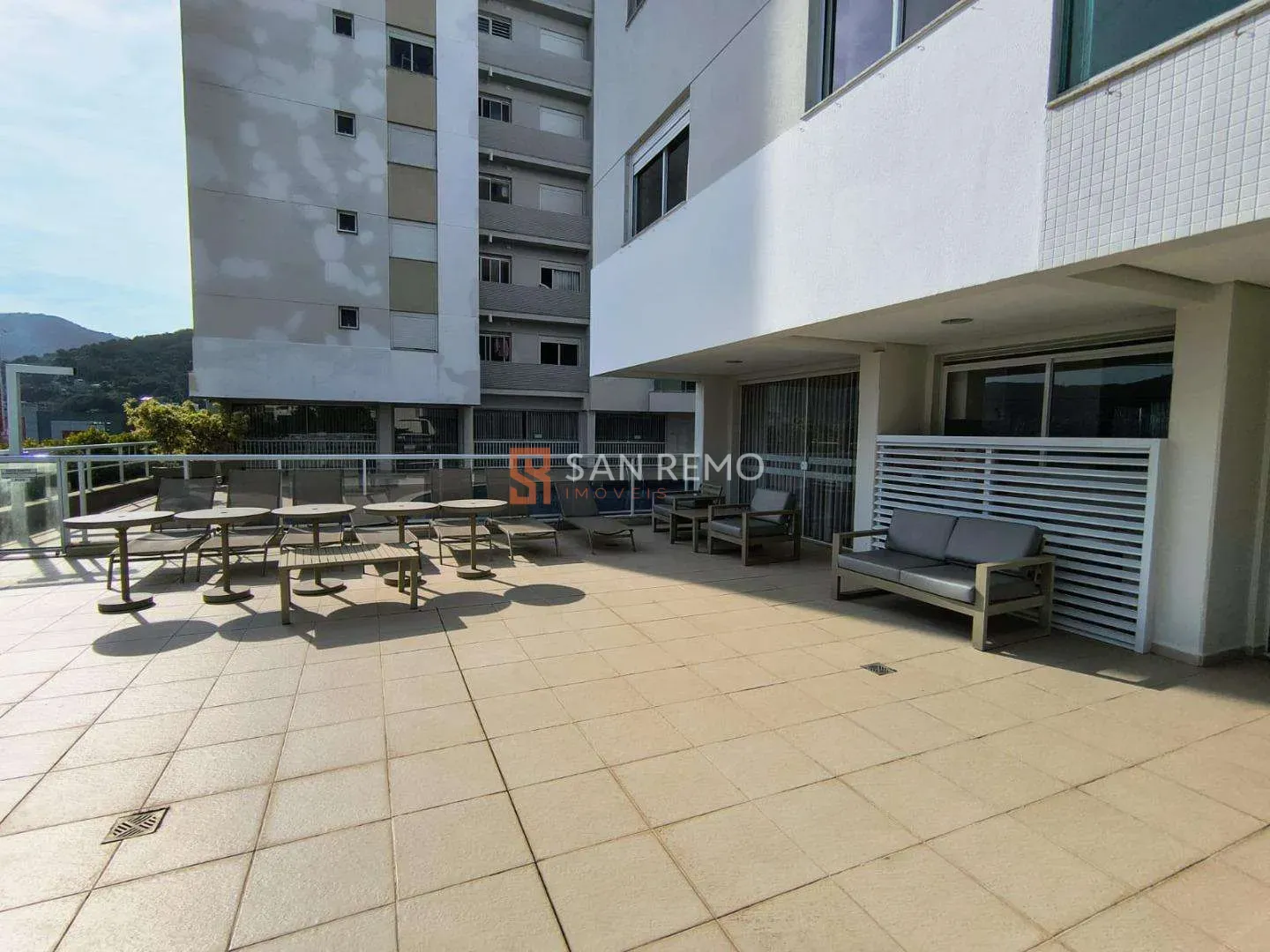 Park view in a 3-bedroom apartment, 184 m² — photo 32