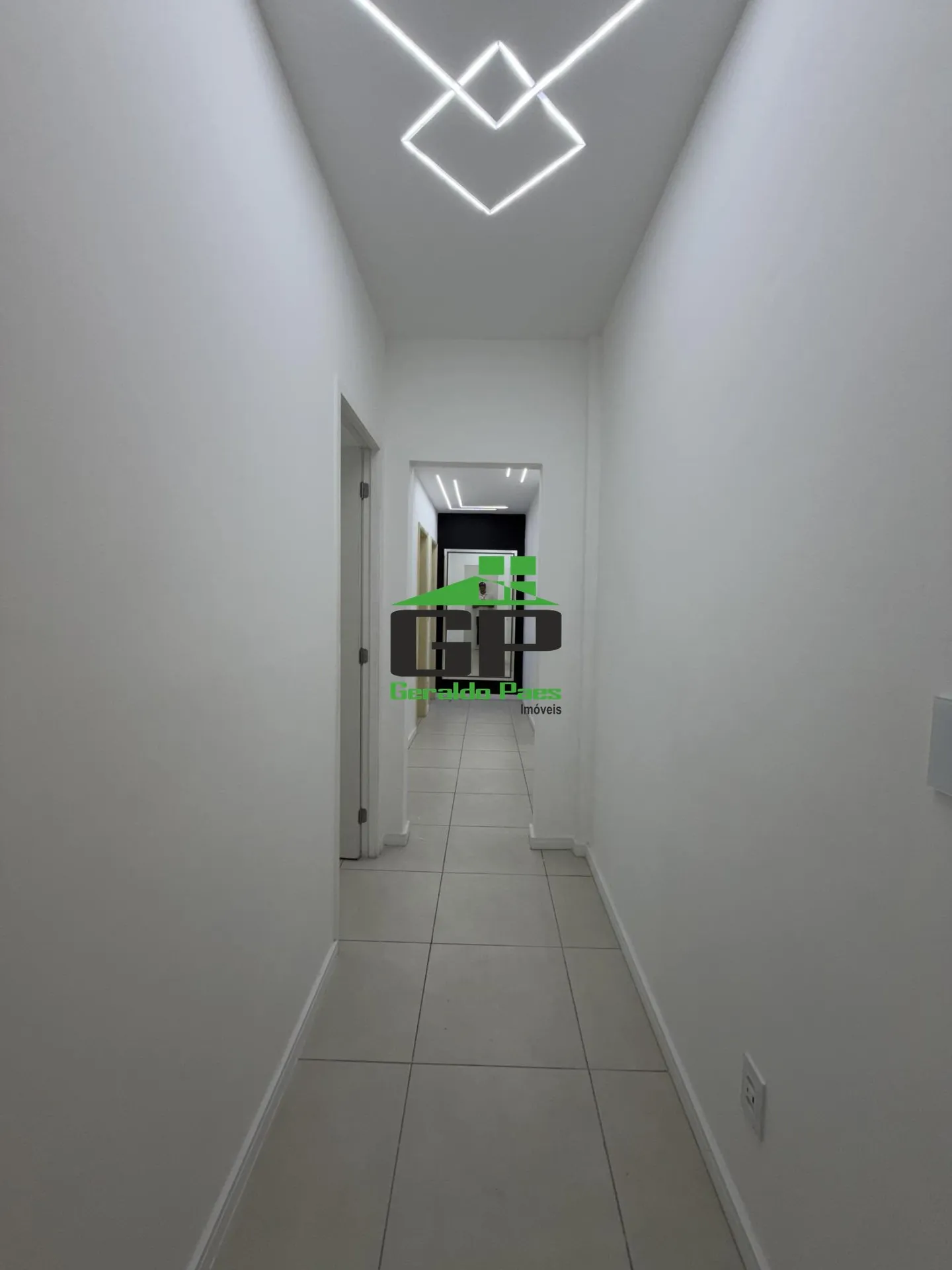 3-bedroom apartment with a washing machine — photo 41