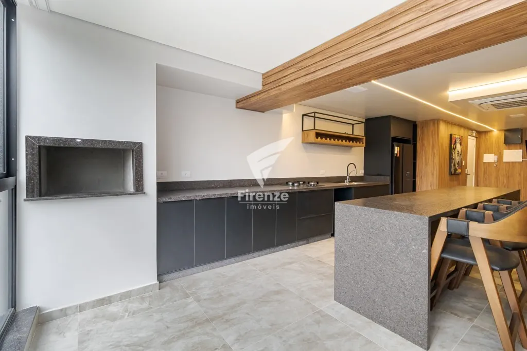 Apartamento mobiliado com cozinha integrada e varanda fechada — photo 37