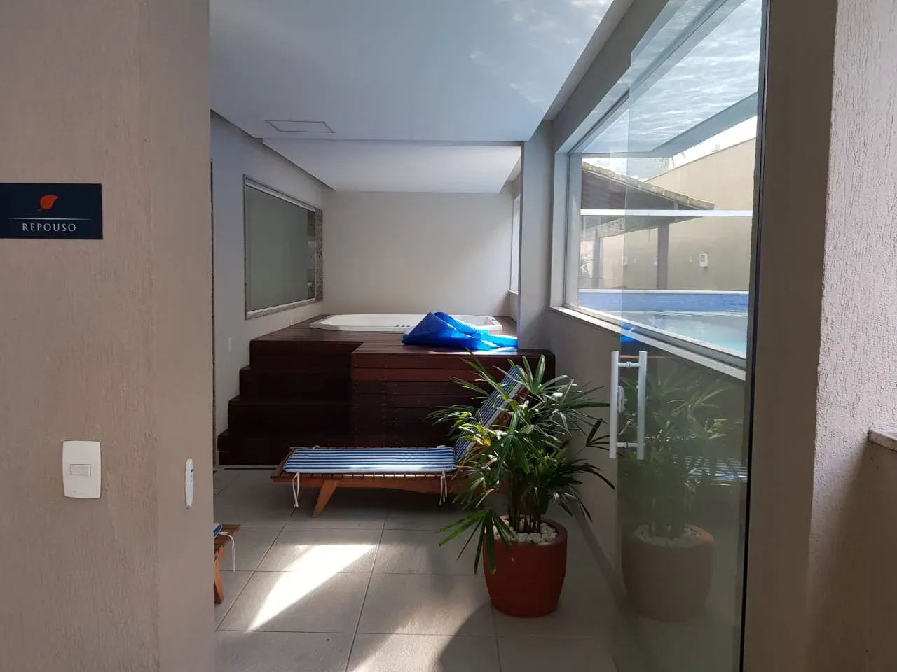 Балкон с грилем и 2 спальни: квартира 91 м² — photo 38