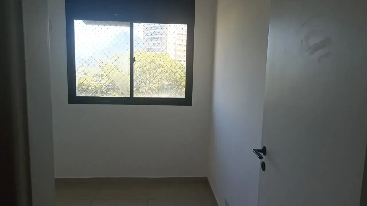 Apartamento semimobiliado com 3 quartos e cozinha separada — photo 17