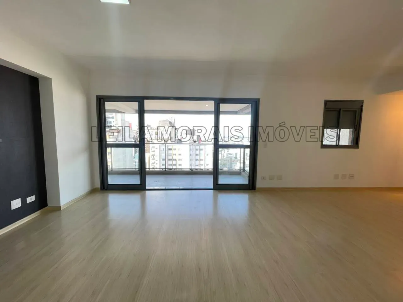 Apartment with 3 bedrooms, 5 bathrooms and open-plan kitchen — photo 5