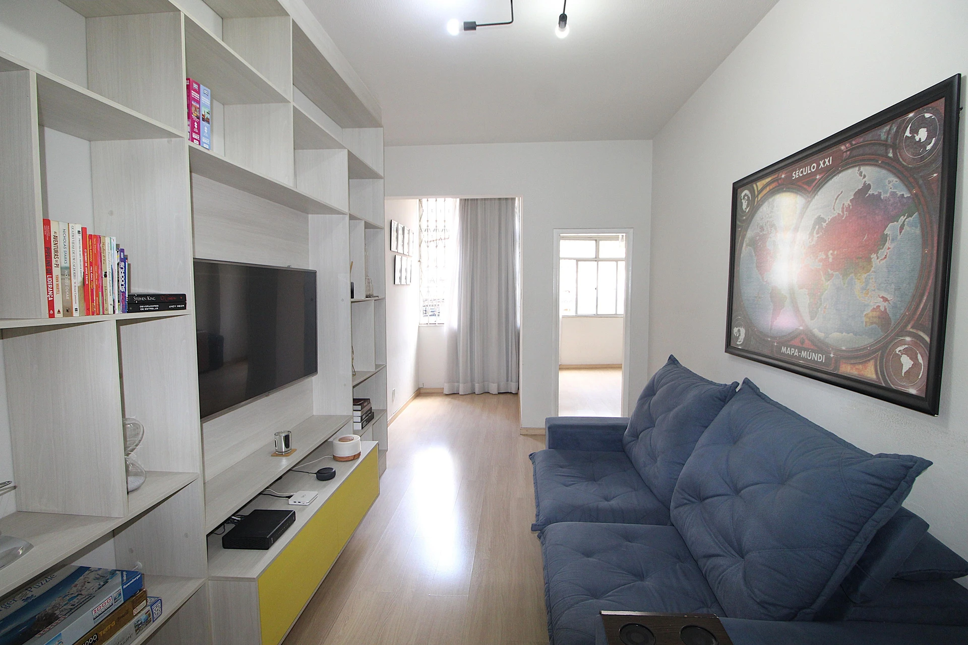 Квартира 70 м² с рабочим местом и панорамными окнами — photo 8