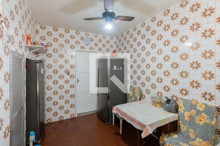 Casa para alugar com 4 quartos e 230 m², 3 banheiros — photo 25
