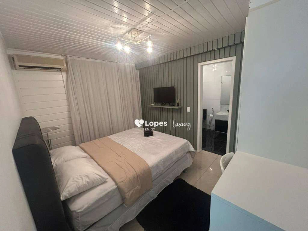 Furnished house with 4 bedrooms and 620 m² — photo 16
