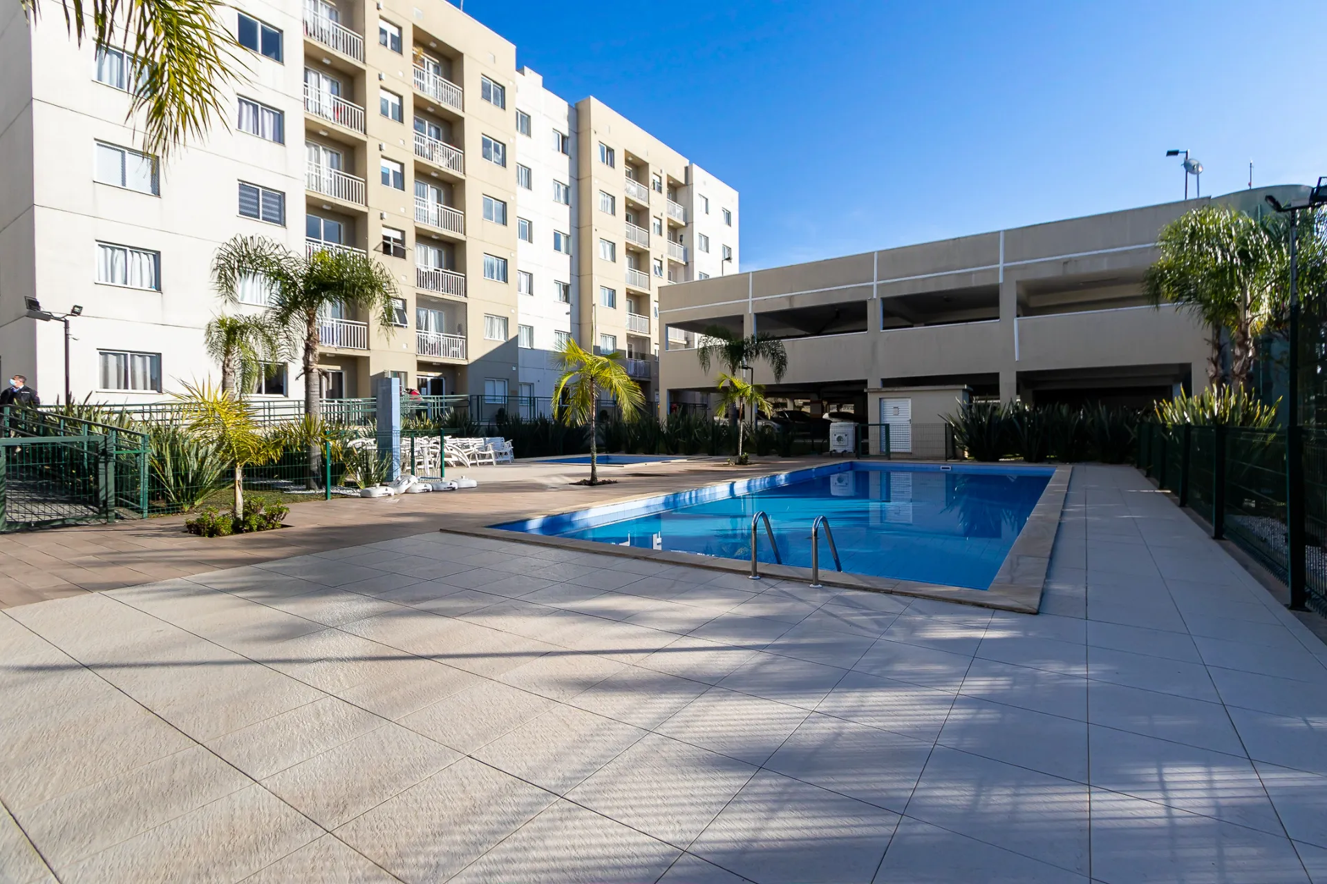 3-bedroom apartment in a building with a pool — photo 56