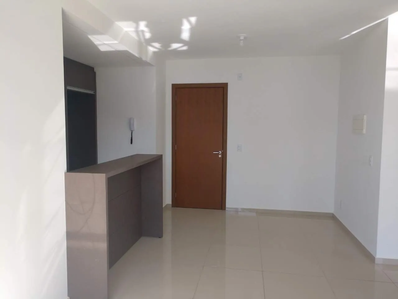 2-bedroom apartment with balcony and open-plan kitchen — photo 10