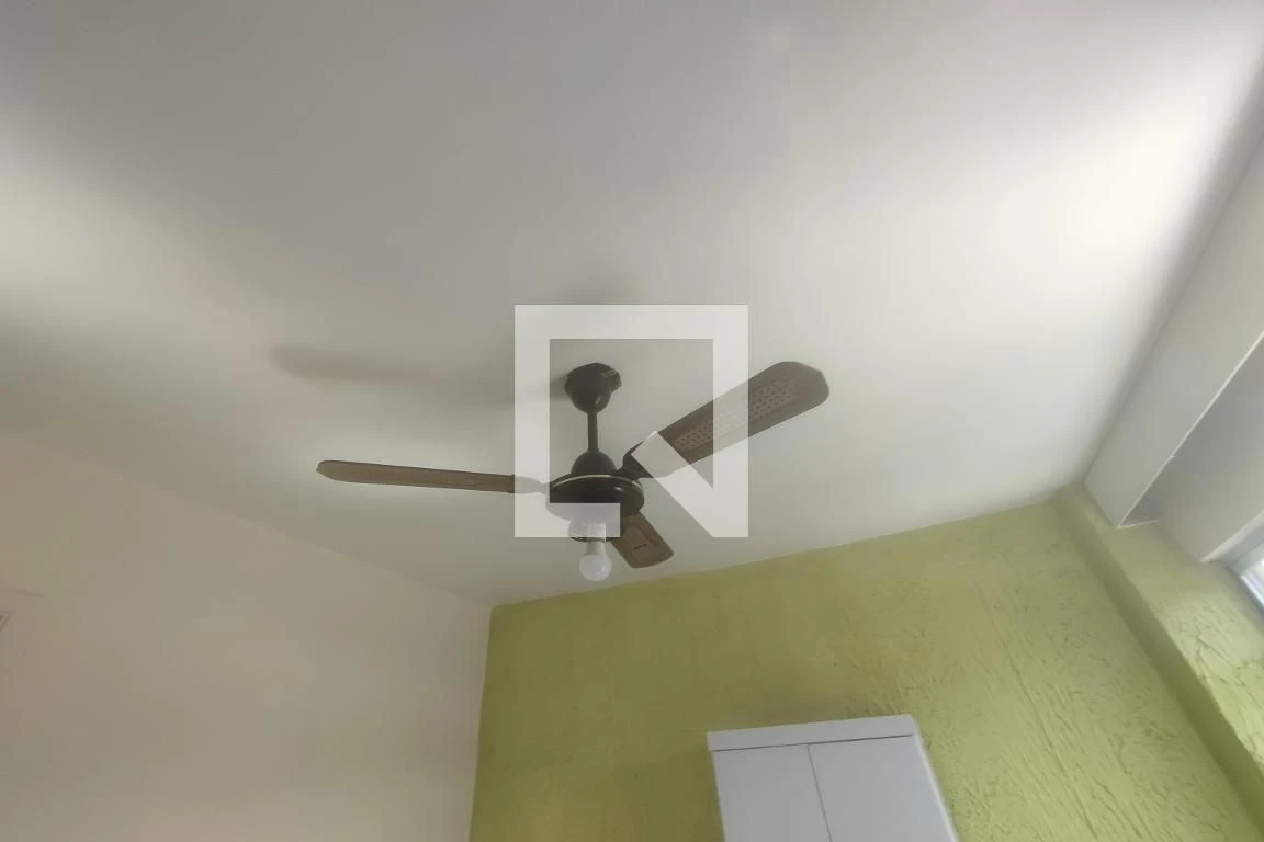 2-bedroom apartment with 1 bathroom and separate kitchen — photo 34