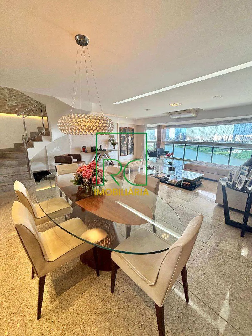 Apartamento com 4 quartos e varanda ampla — photo 4