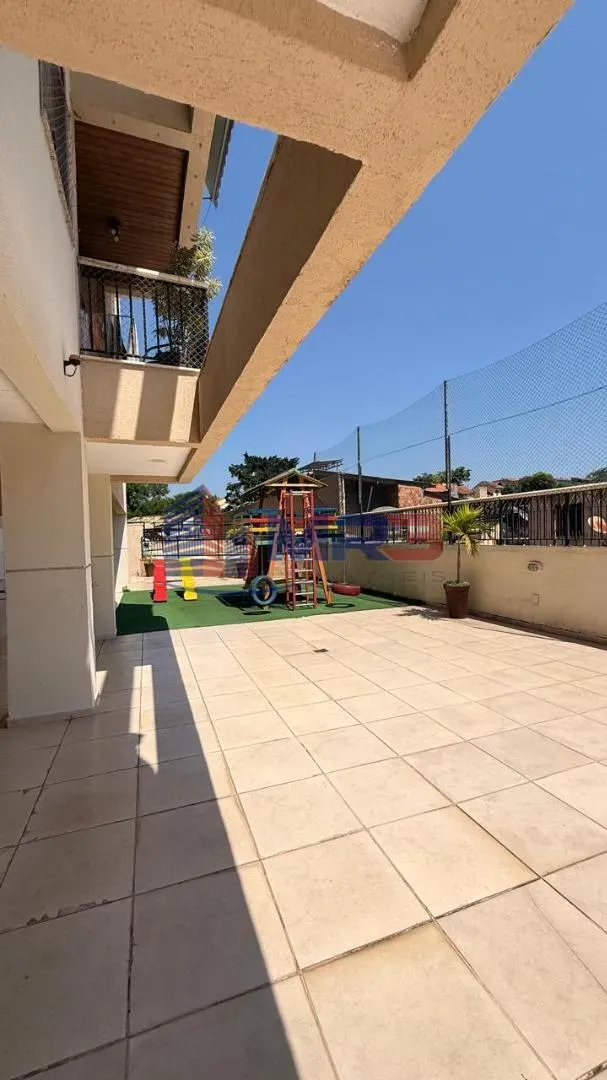 Balcony with a grill in a 2-bedroom apartment, 60 m² — photo 21