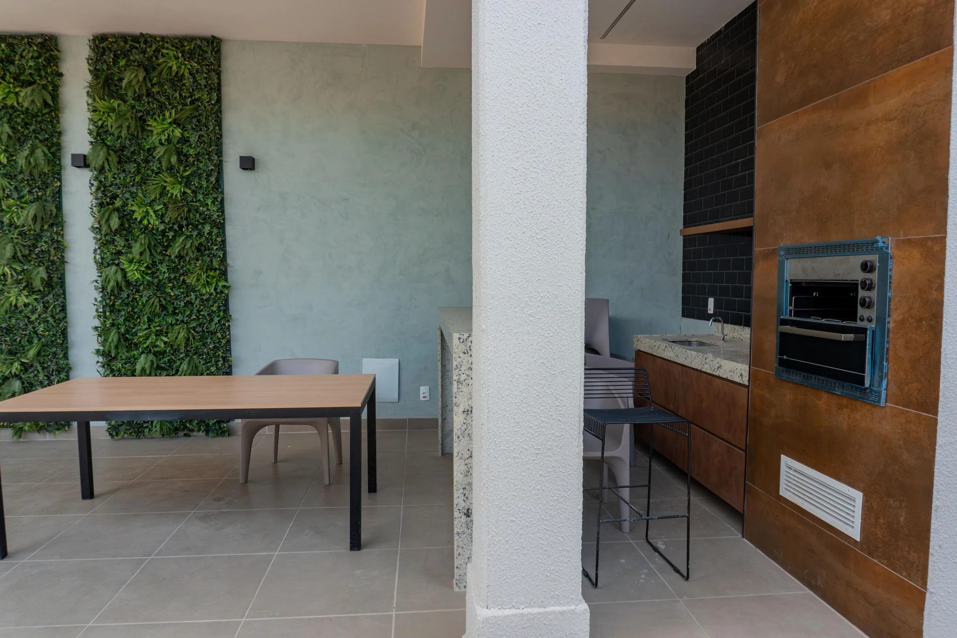 2-bedroom apartment in a building with a sauna — photo 34