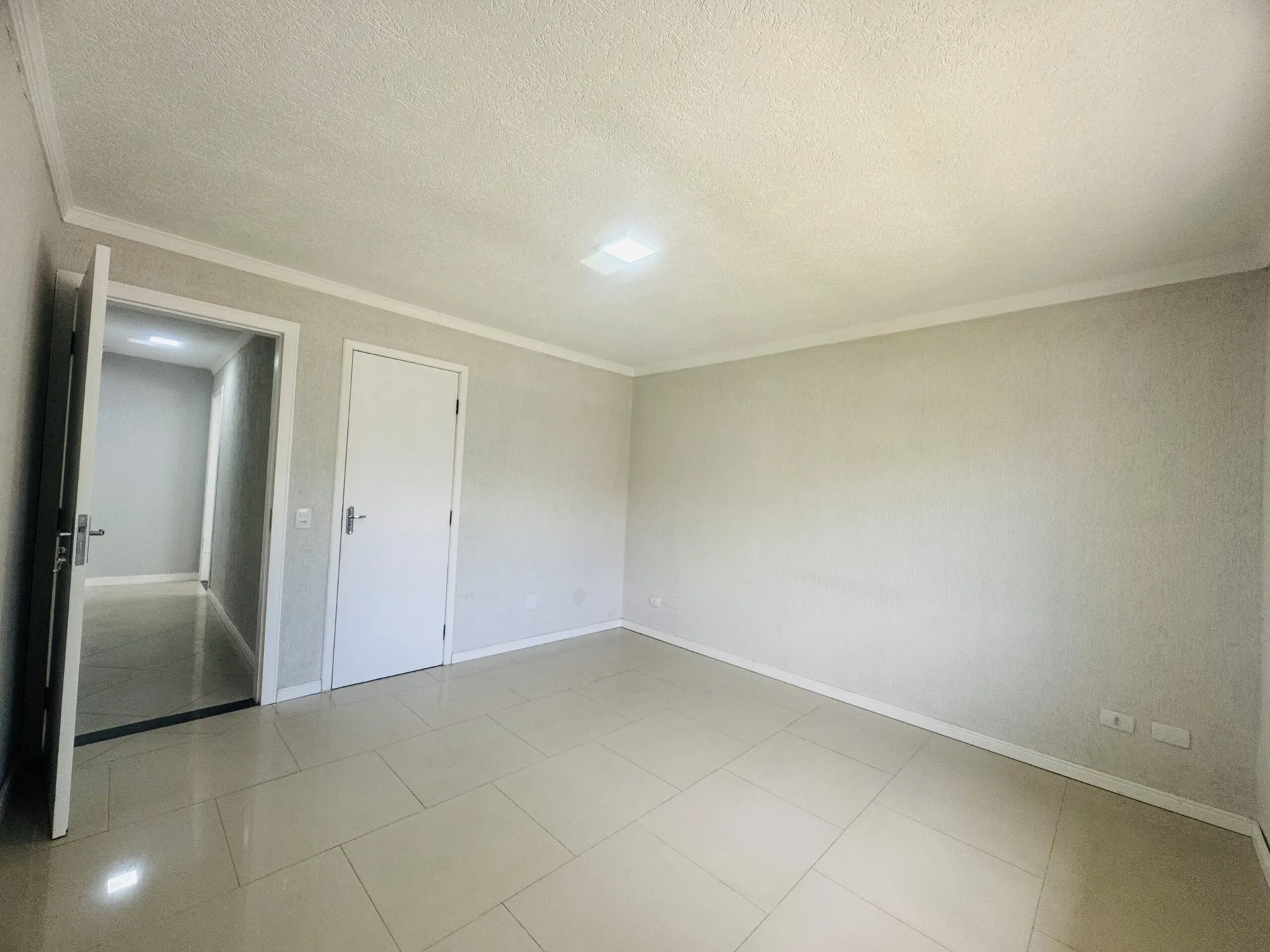 2-bedroom, 80 m² house in Curitiba — photo 15
