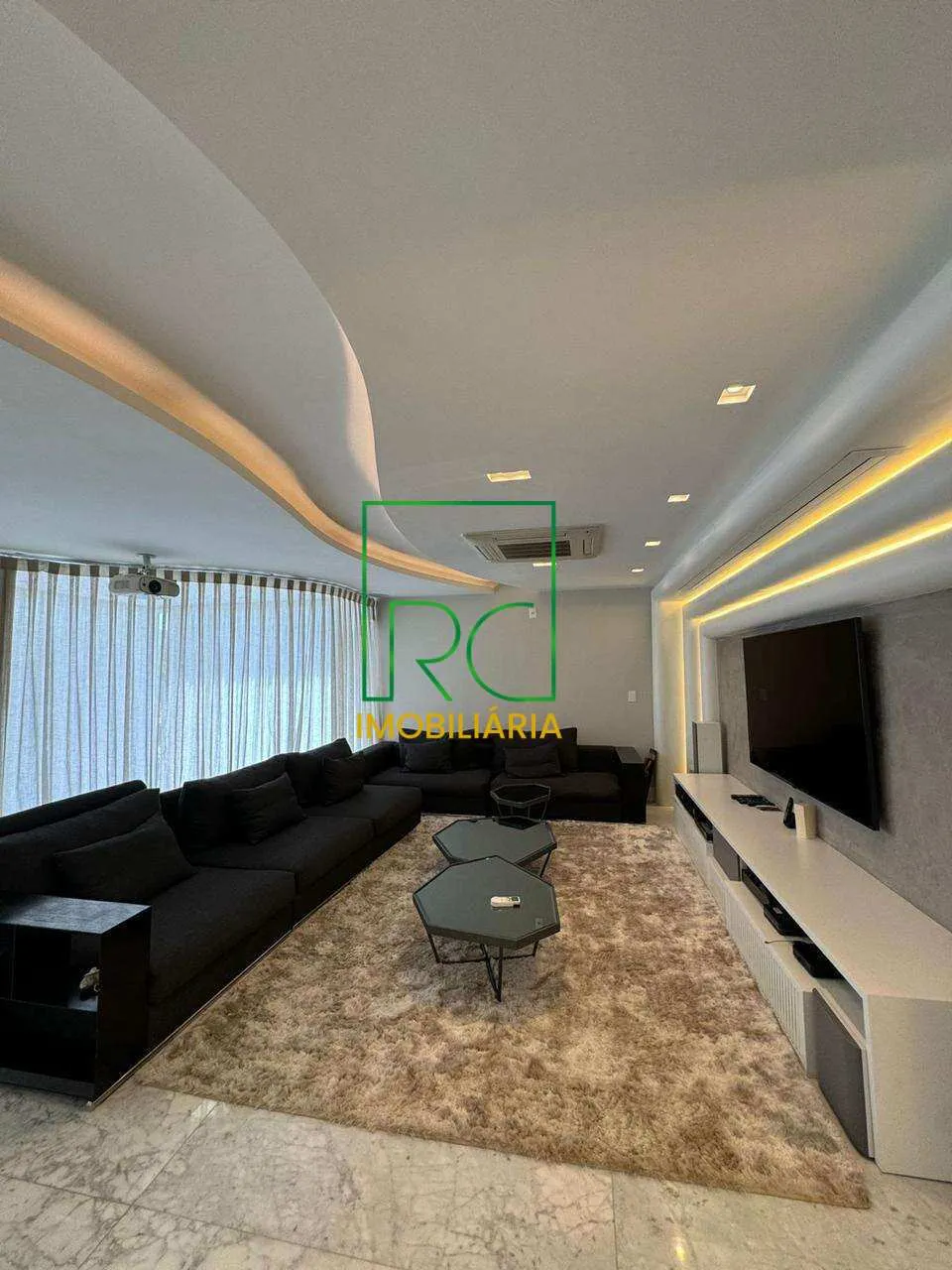 Furnished house with 5 bedrooms and an open-plan kitchen — photo 4