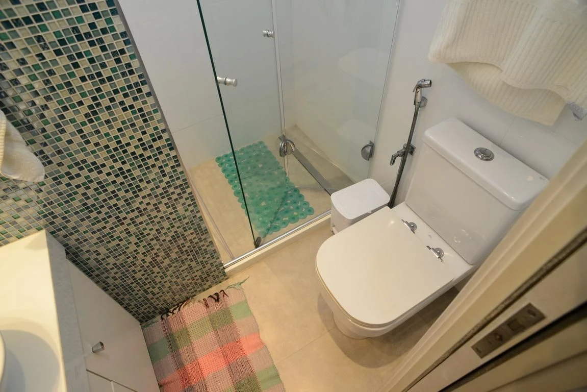 Apartamento amueblado de 2 habitaciones con balcón — photo 18