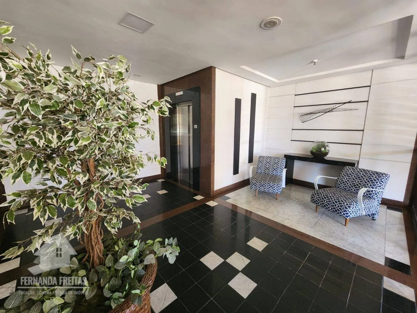 Furnished 3-bedroom apartment with 4 bathrooms — photo 47